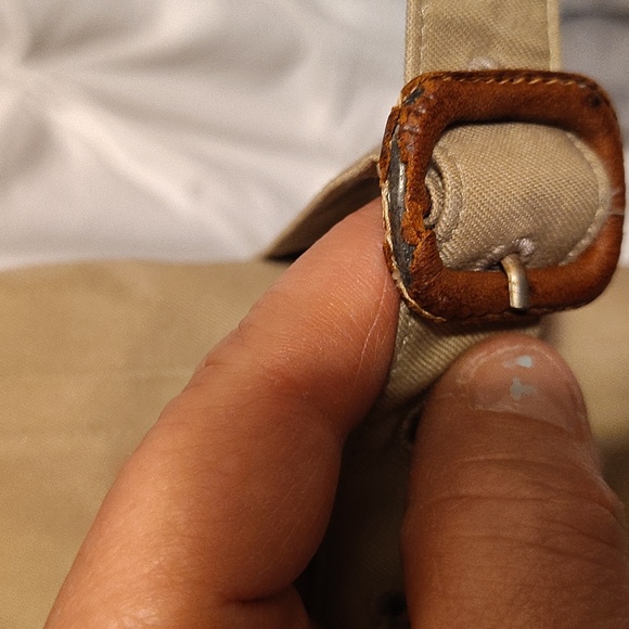 Burberry Beige Trench Coat with Plaid Lining - Picture 10 of 12